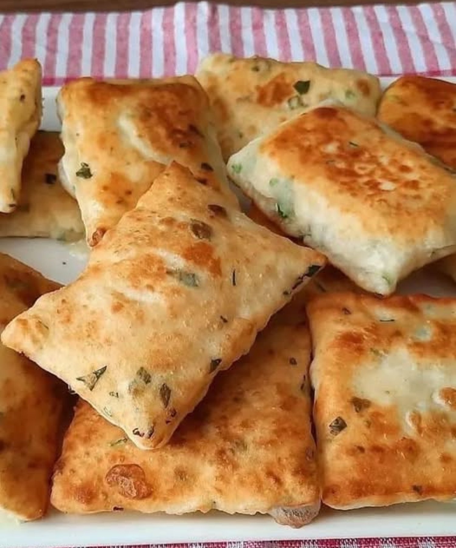 Peynir Dolgulu Pişi TARİFİ