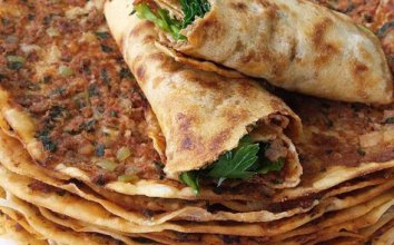 Ev Yapımı Çıtır Lahmacun Tarifi