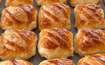 Pul Pul Dökülen Börek Tarifi