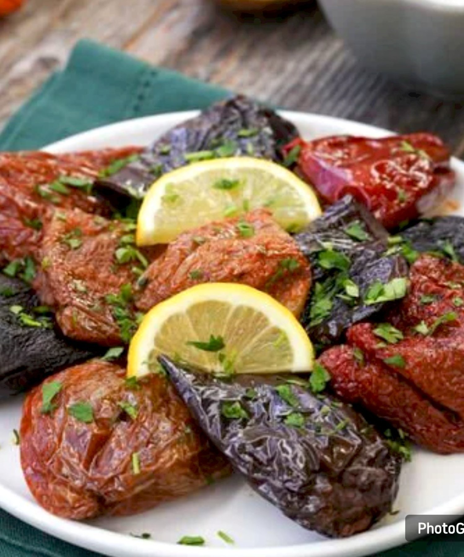 Zeytinyağlı Kuru Patlıcan Biber Dolması Tarifi