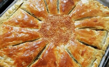 El Açması Göçmen Böreği Tarifi