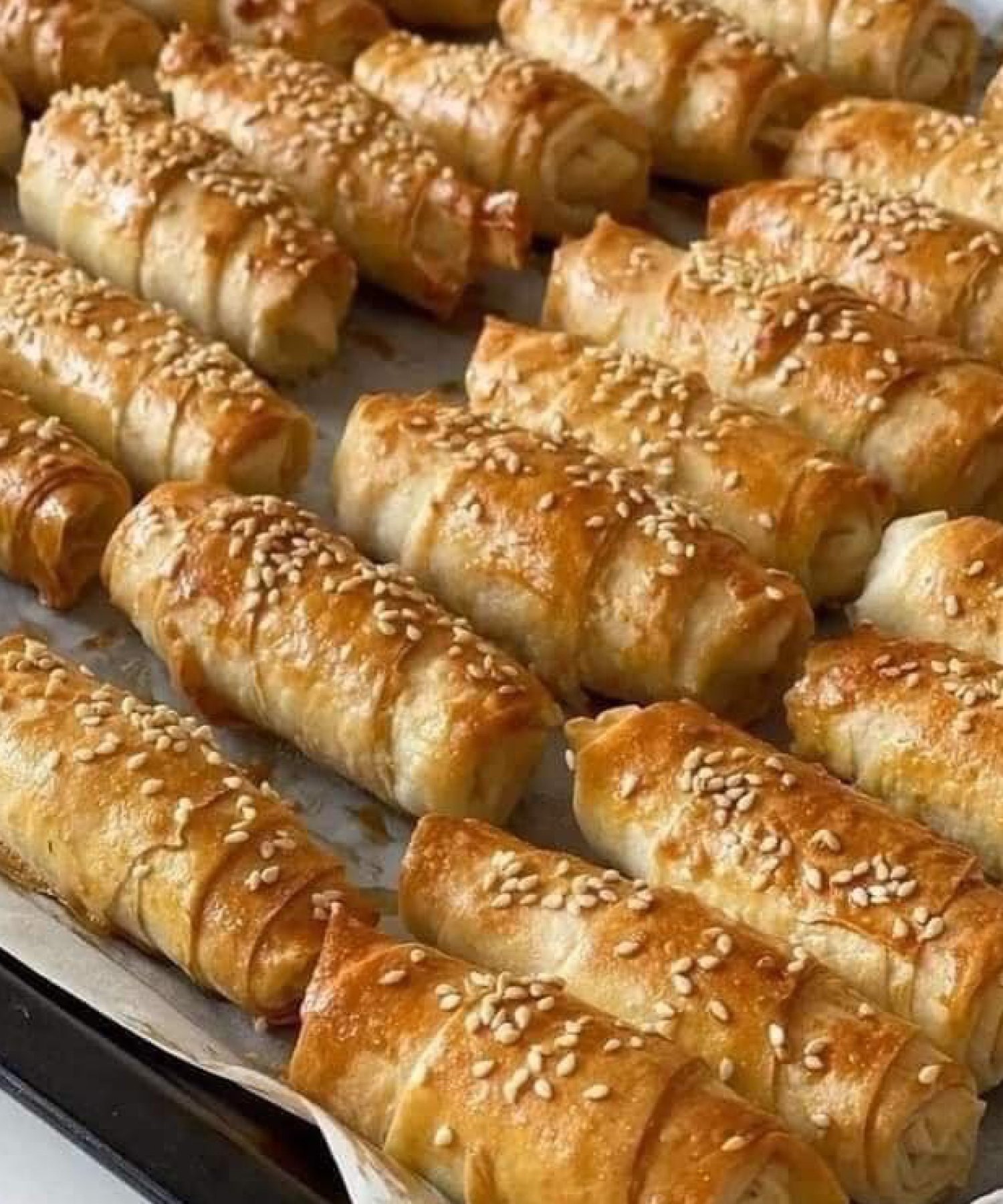 Sirkeli Unlu Çıtır Börek Tarifi