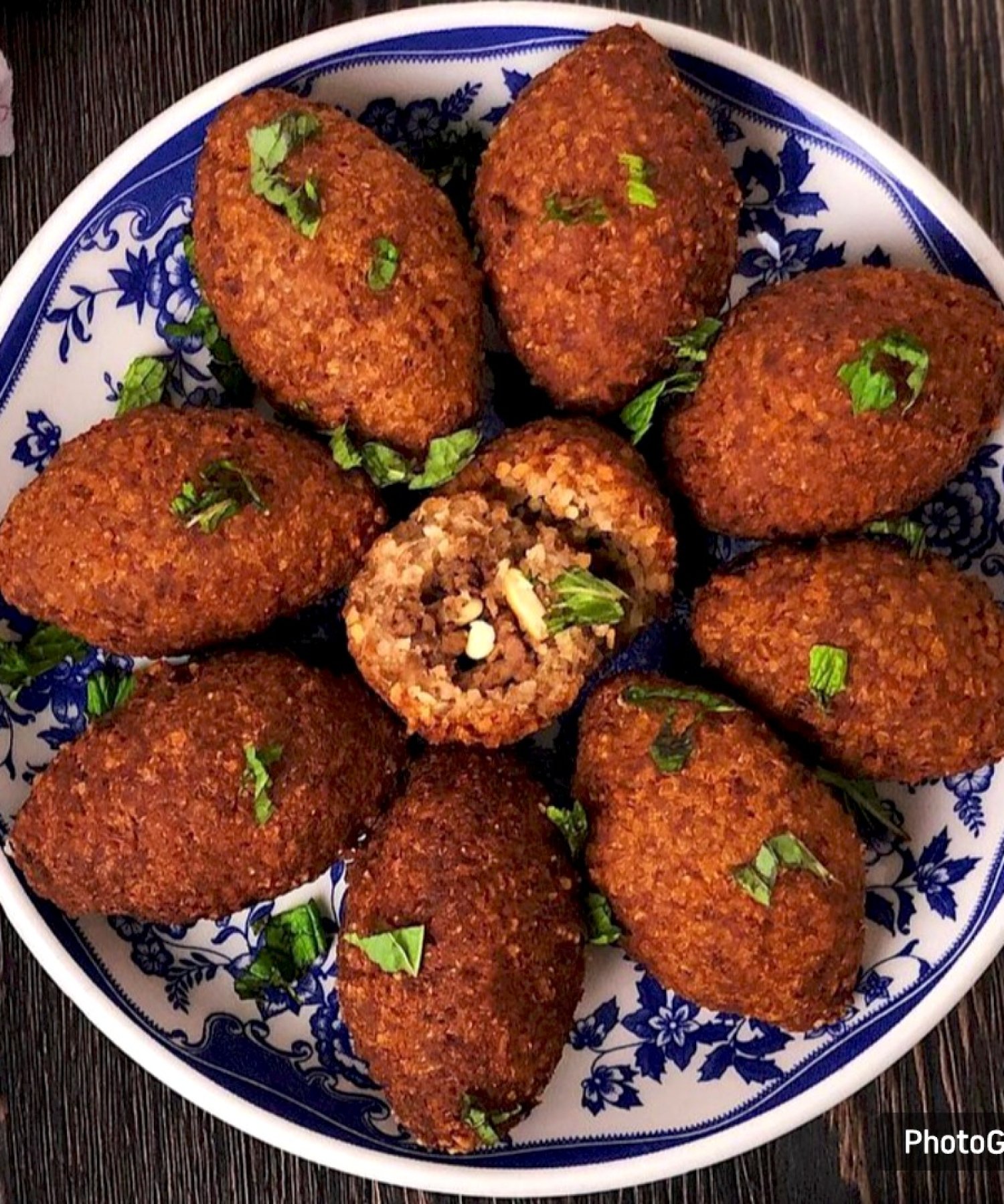 Efsane İçli Köfte (Kibbeh) Tarifi