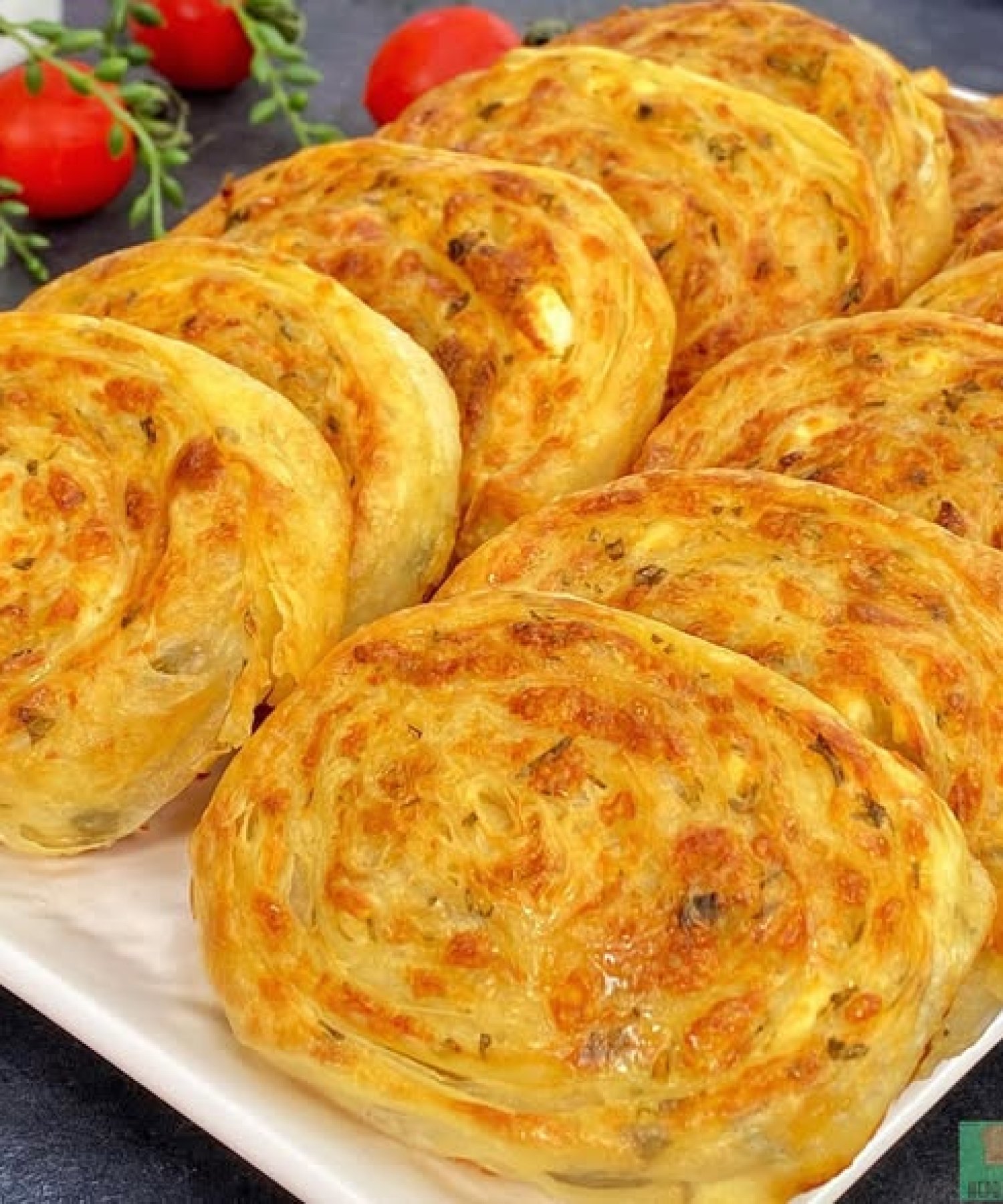 Puf Puf Sodalı Dilim Börek Tarifi