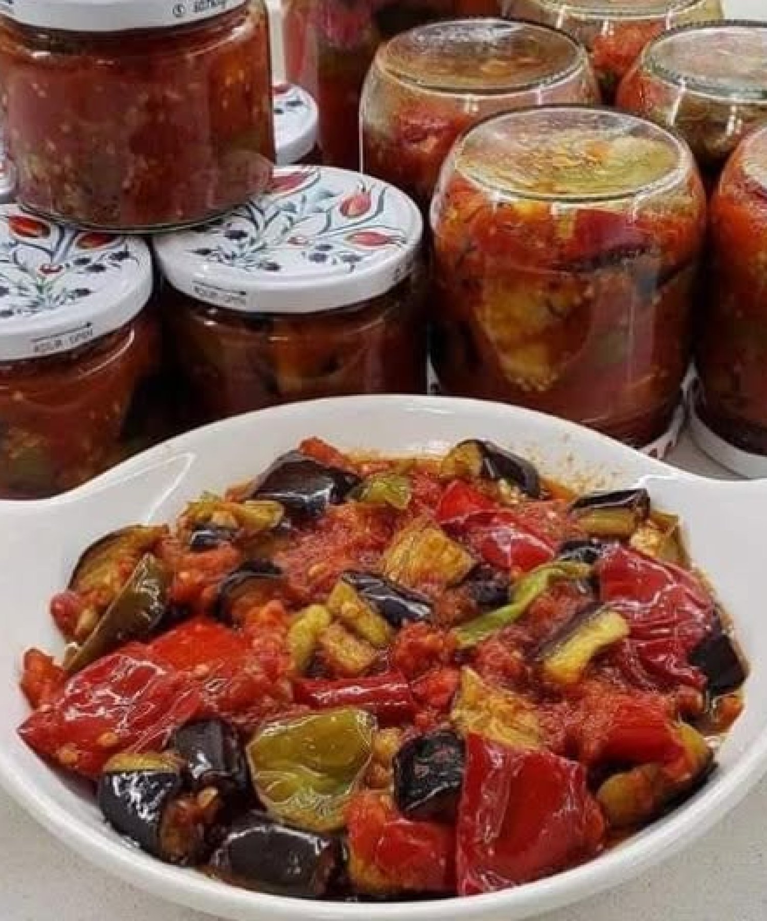 Taze Sebzelerle Şakşuka Tarifi