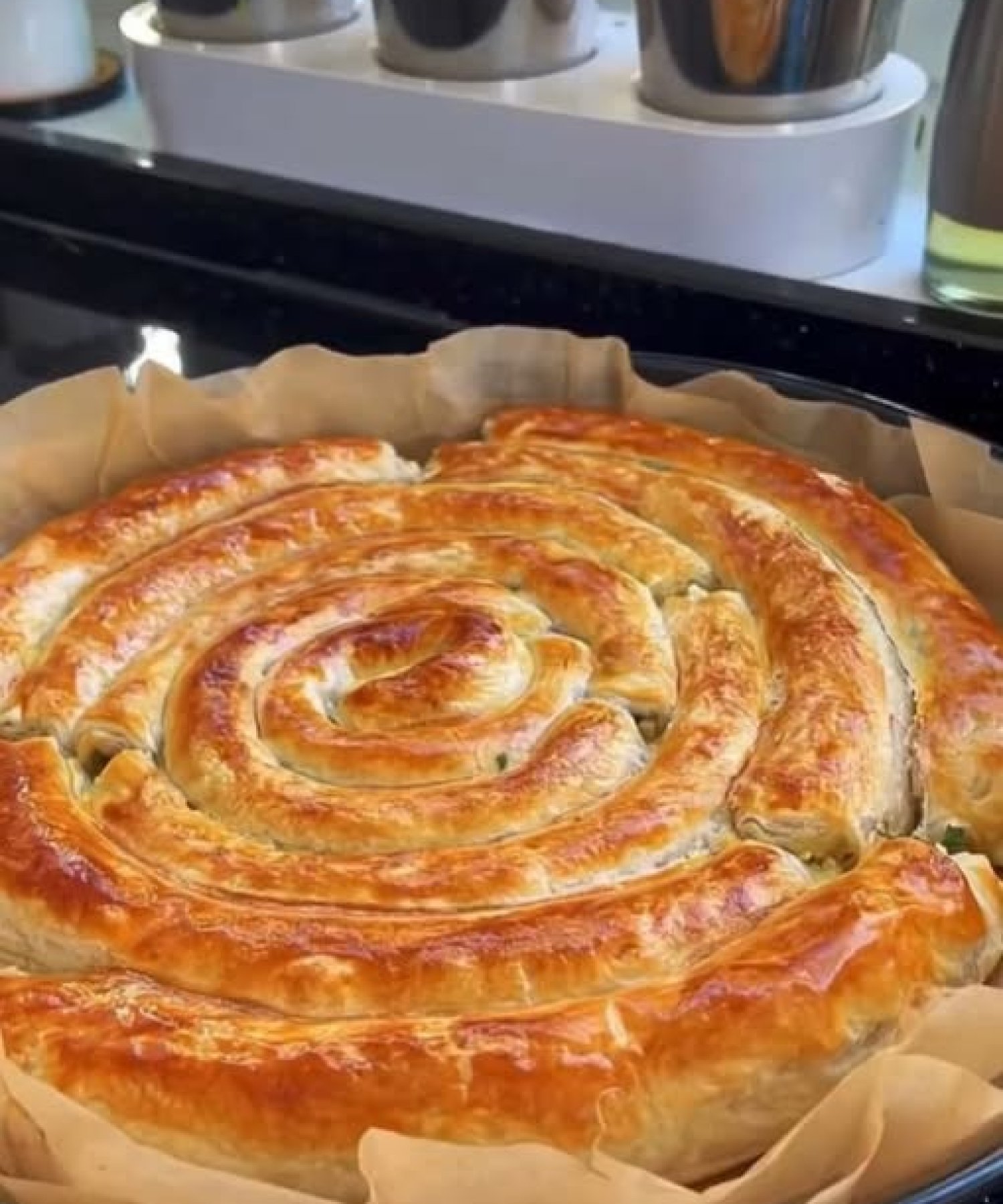 Milföy hamurdan çıtır Peynirli Börek