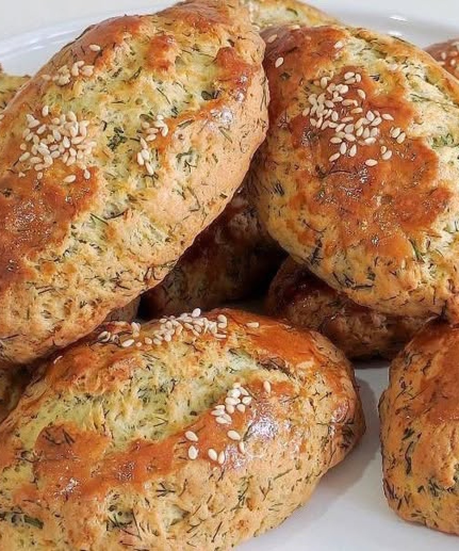 Lezzeti Benzersiz Kıyır Kıyır Dereotlu Poğaça Tarifi